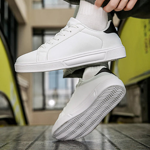 "Zapatos casuales de negocios para hombre / Zapatos suaves para mujer: tenis cómodos y casuales de poliuterano para hombre, tenis blancos sólidos para otoño."