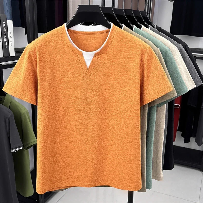 "Camiseta de moda para hombre con cuello en v, detalle falso de dos piezas, tejido suave y elástico para uso diario y casual
