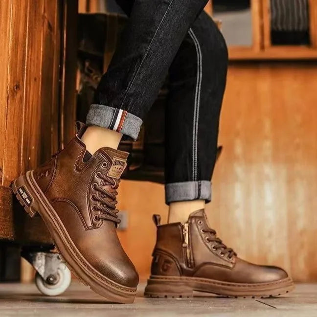 "Botas de moda estilo casual de negocios para hombre: botas de caña corta para primavera y otoño, zapatos de cuero transpirables con elementos de costura decorativa.