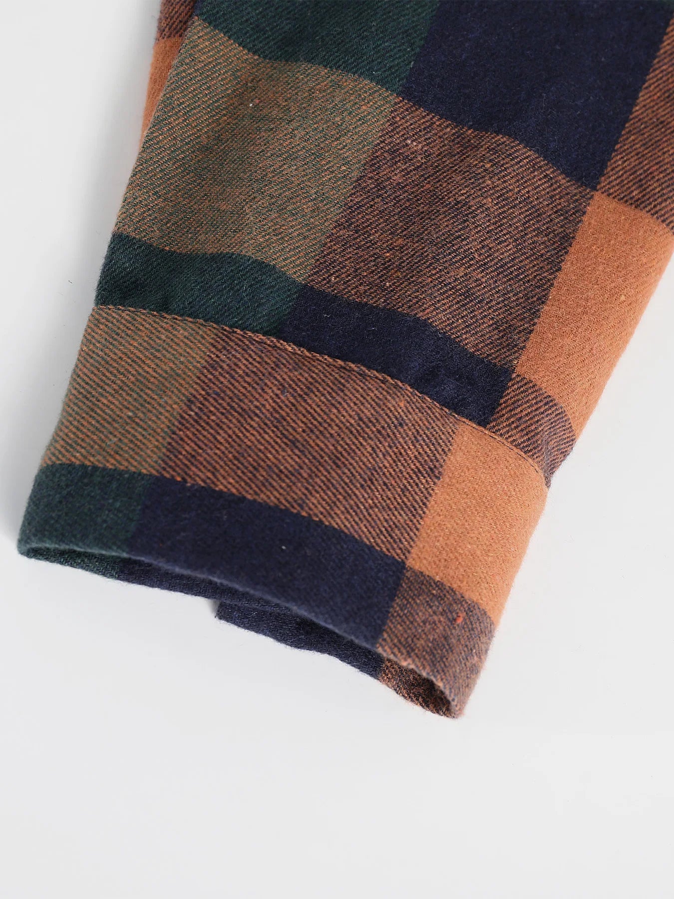 "Camisa de franela a cuadros de manga larga vintage para hombre, prenda superior informal holgada para primavera y otoño".